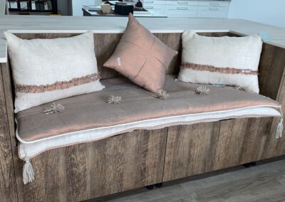 diseño peninsula con sofa
